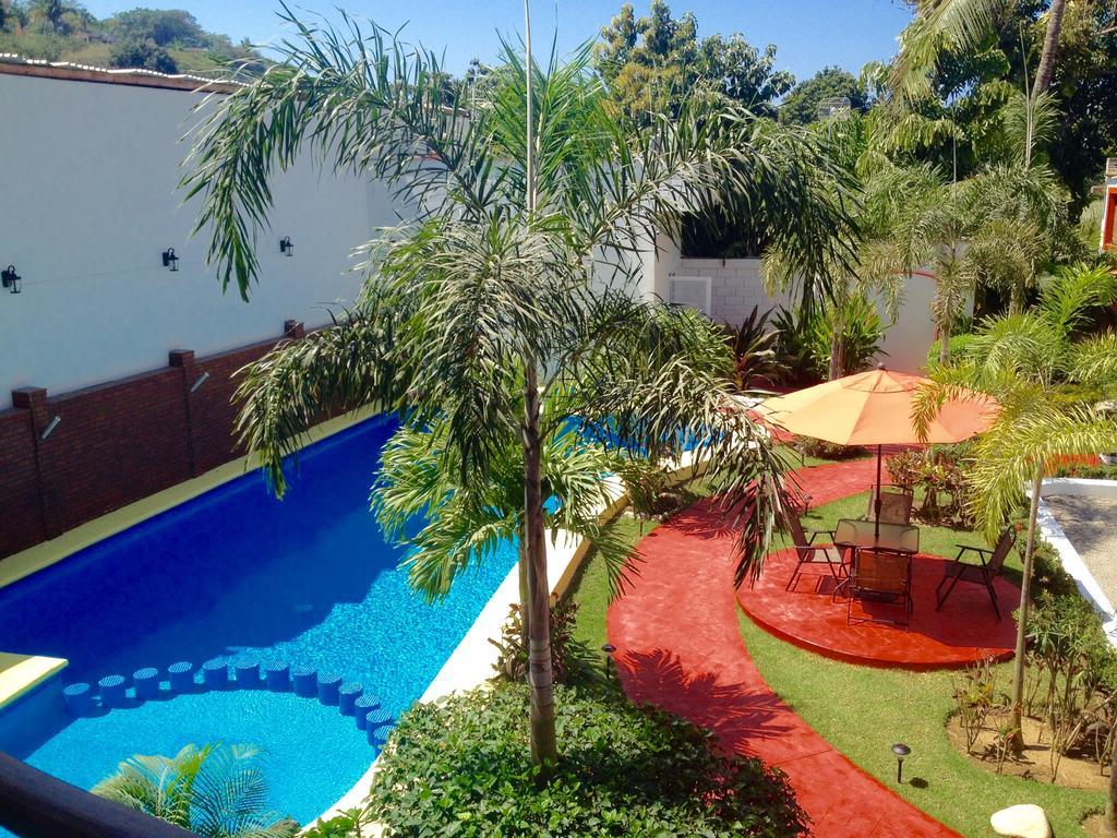 Hotel Y Suites Los Encantos 사율리타 외부 사진